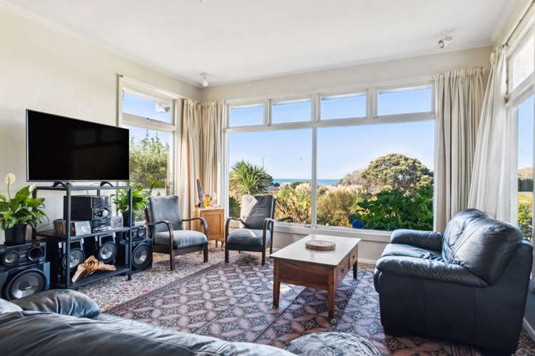 6 Moana Road Okitu_3