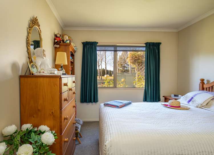 6 Fir Close Alexandra_9