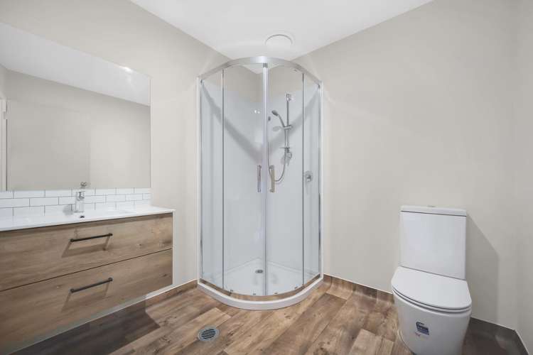 2/70 Clevedon Road Papakura_11