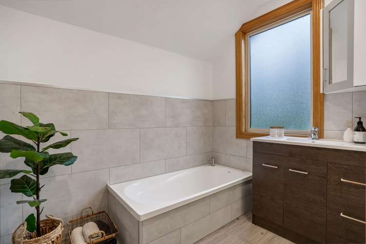 333 Thomsons Crossing East Lochiel_28