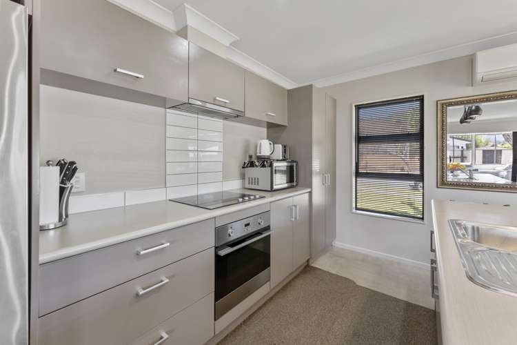 6 Poppy Watts Grove Stokes Valley_2