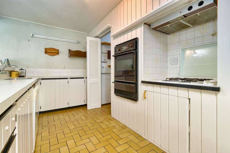 11 Deakin Place Clive_8