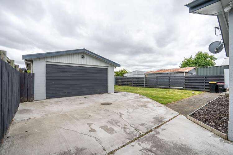 75 Glenalmond Crescent Rockdale_22