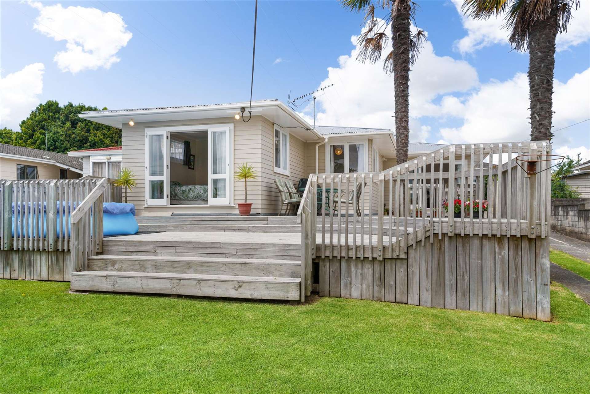 11 Paton Avenue Te Atatu South_0