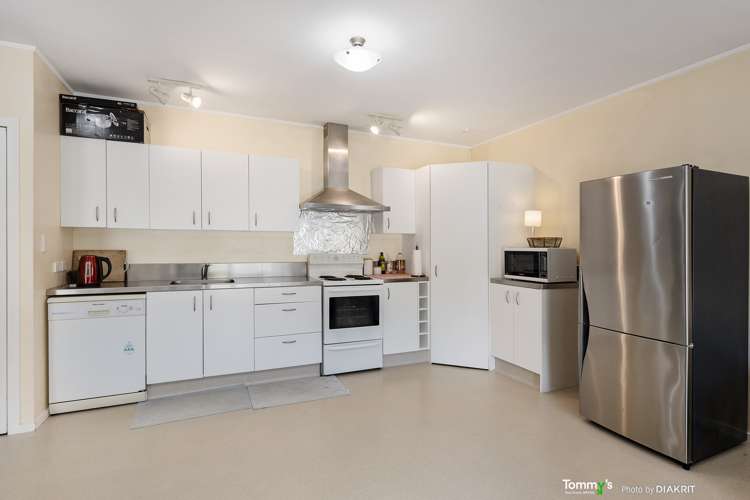 32 Shirley Street Karori_10