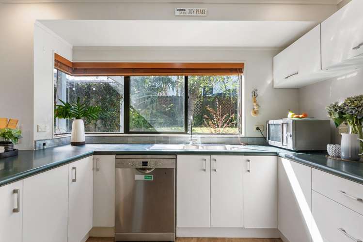 15 Toomer Place Beachlands_6
