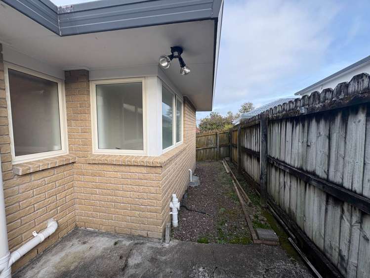 1/22 Penruddocke Road Half Moon Bay_21