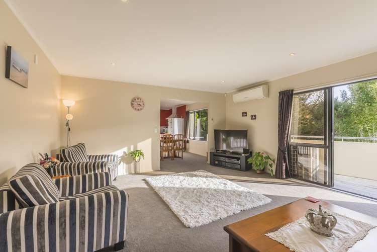 1/14 Duncan Street Tawa_3