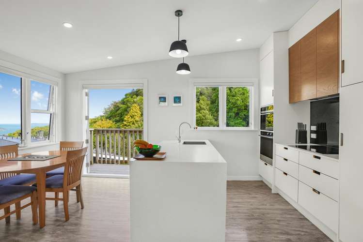 3 Camellia Terrace Maungaraki_8