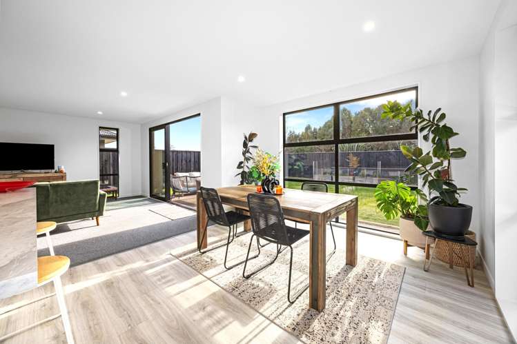 43 Henshaw Street Woodend_11