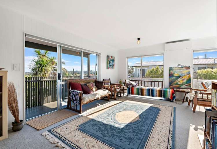 7a The Crescent Tindalls Beach_5