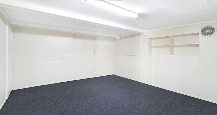 64 Seabrook Avenue New Lynn_21