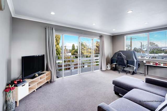 16 & 16A Lancewood Avenue Melville_4