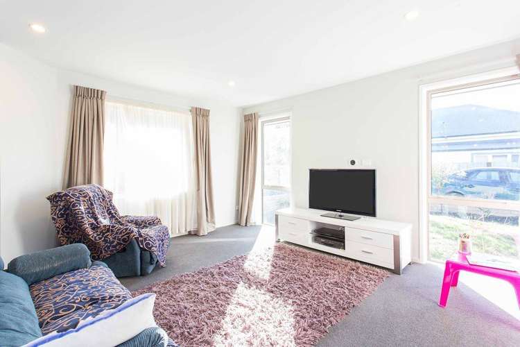 2/136 Pages Road Wainoni_5