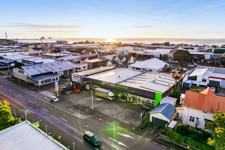 225-229 Courtenay Street New Plymouth_17