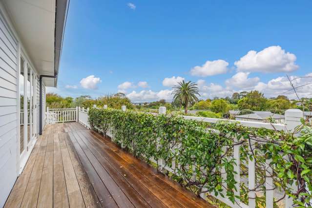 12 Bayside Avenue Te Atatu Peninsula_1