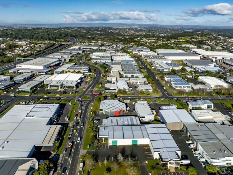 Unit 2, 3 William Pickering Drive Albany_13