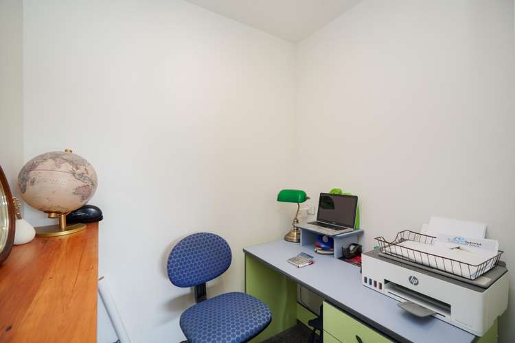 177 Queens Drive Richmond_23