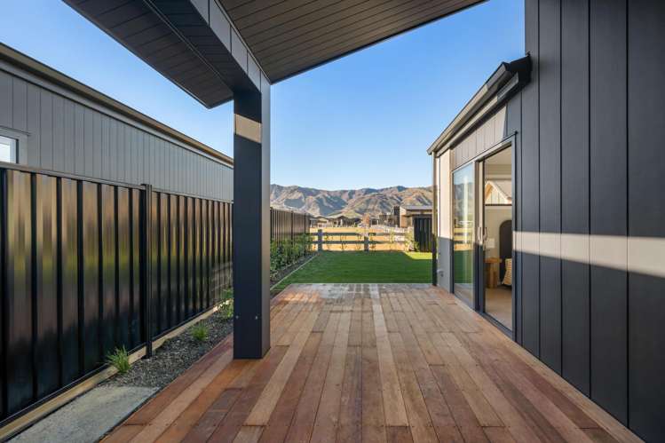 174 Burdon Loop Lake Hawea_17