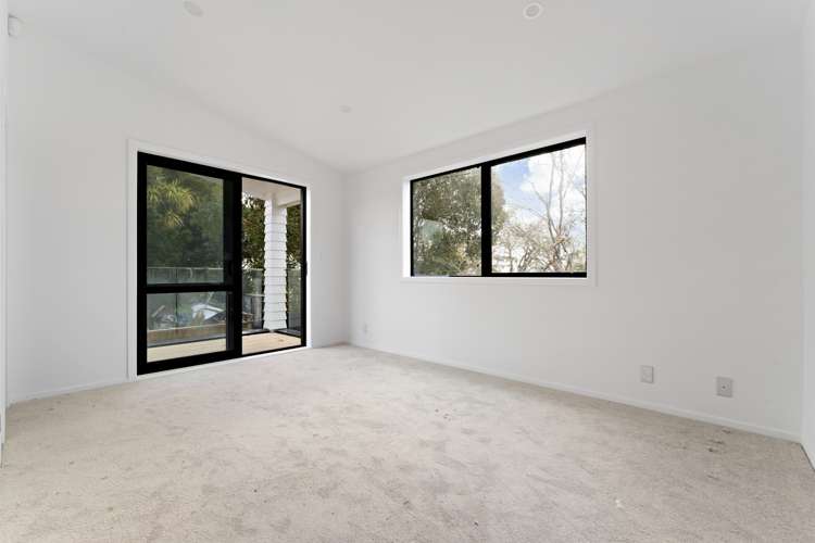 7/122 Archibald Road Kelston_6