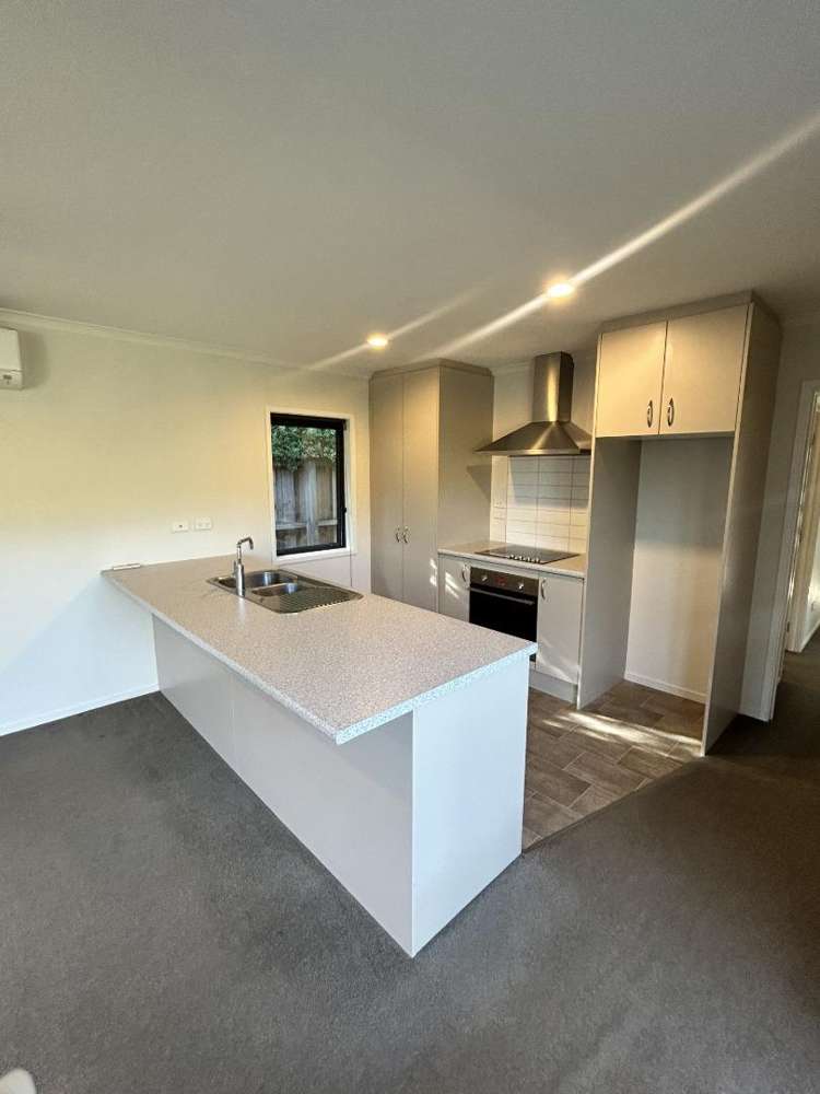 37 Rosamond Way 11103_1