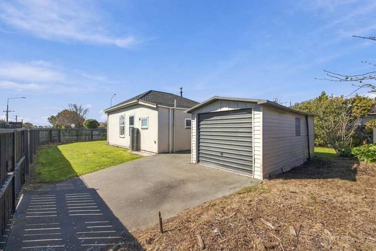 732 Ferry Road Woolston_18