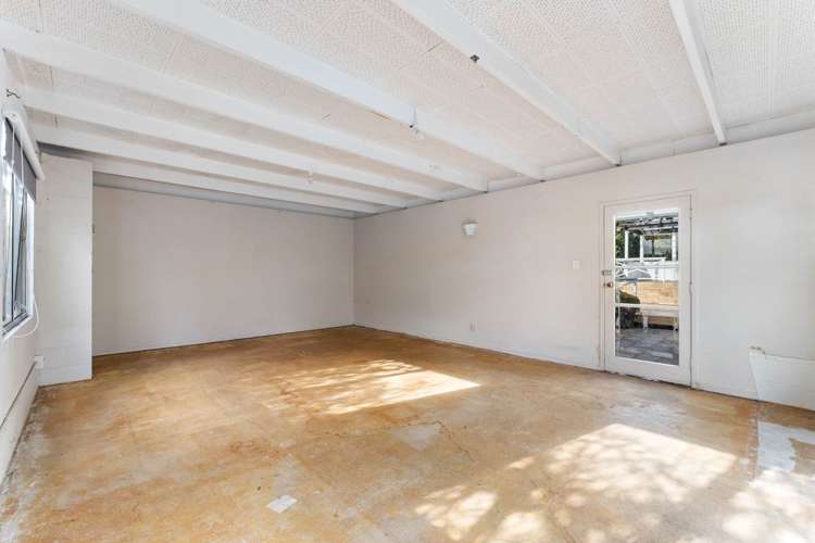 107 & 107B Te Atatu Road Te Atatu South_28