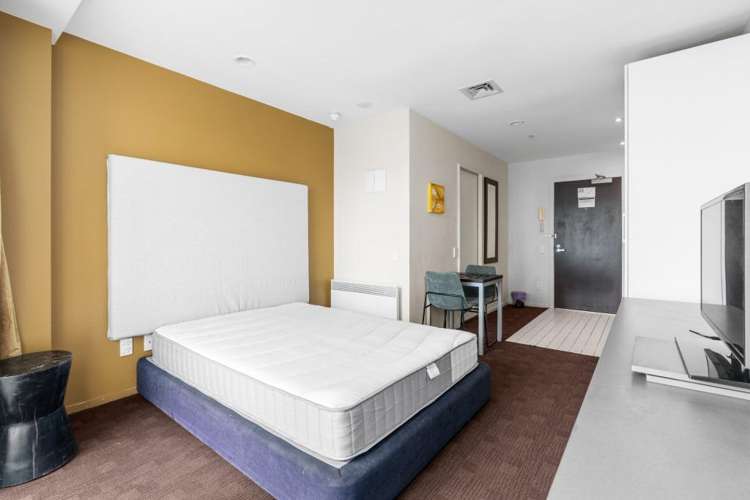 2204/10 Waterloo Quadrant 10015_6