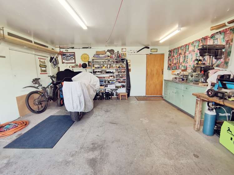 2 Whitcombe Terrace Hokitika_17