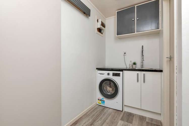 11B Robin Hood Place Onerahi_9