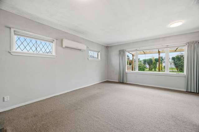 25 Russell Road Fairy Springs_1