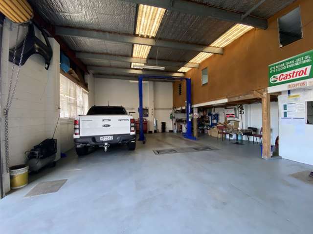 Unit B & G/12 Kaka Street Otahuhu_4