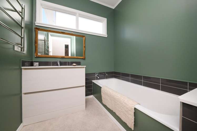 33 Sheffield Street Awapuni_2