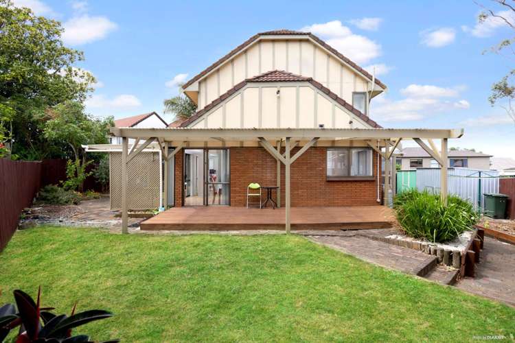 3/7 Roslyn Road Mount Wellington_0