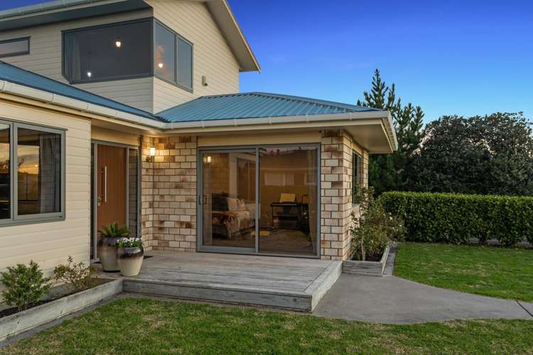 19 East Bank Road Thornton_31