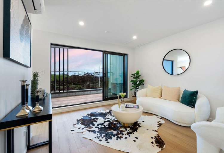 5/1090 Beach Road Torbay_8