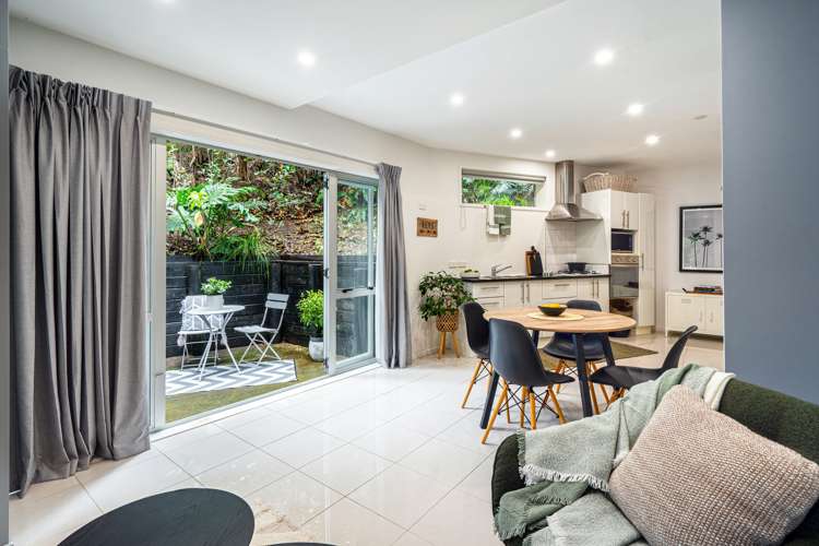 13/4 Bush View Lane Northcote Point_13