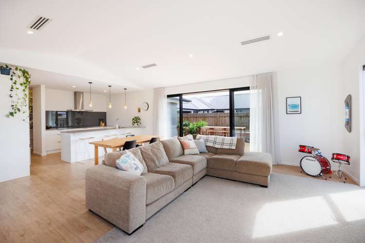 85 Freedom Drive Kelvin Grove_4