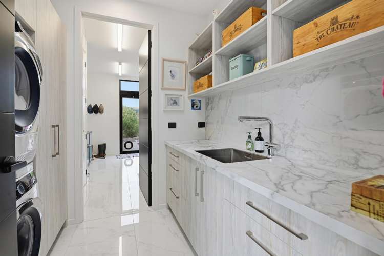 16 The Fairways Kinloch_24