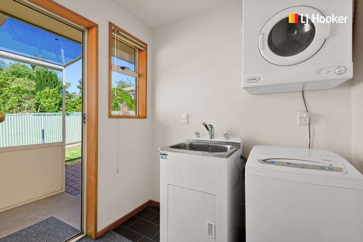 8 Benfell Street Green Island_10