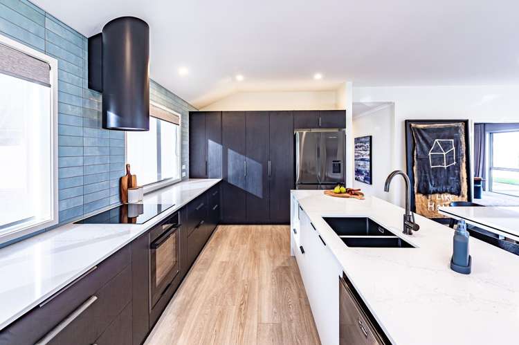 37 Magnolia Crescent Tawhero_1