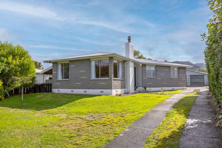 13 Farrier Grove Featherston_13