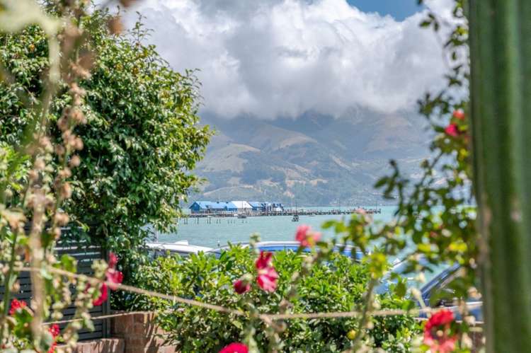 3a Beach Road Akaroa_15