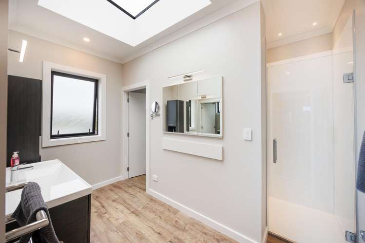 10 Coutts Way Fitzherbert_26