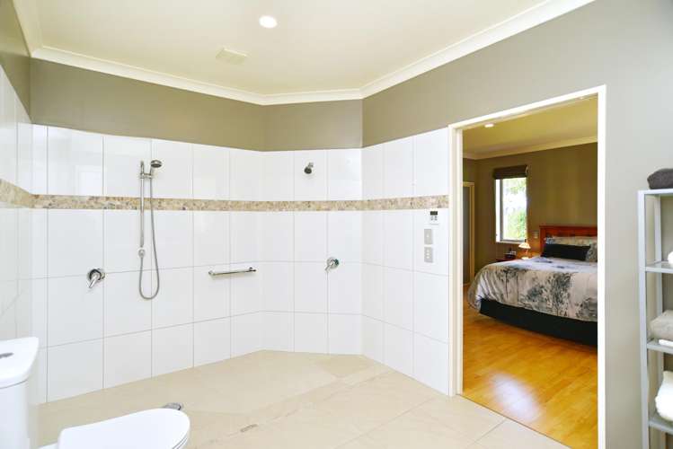 5 Orewa Close Parklands_18