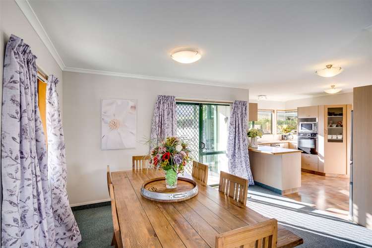 5a Montague Way Taradale_13