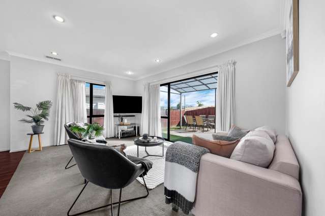 42 Arrowsmith Drive Flat Bush_2