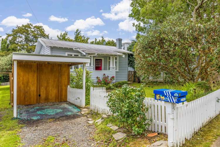 12 Ahiriri Avenue Avondale_16