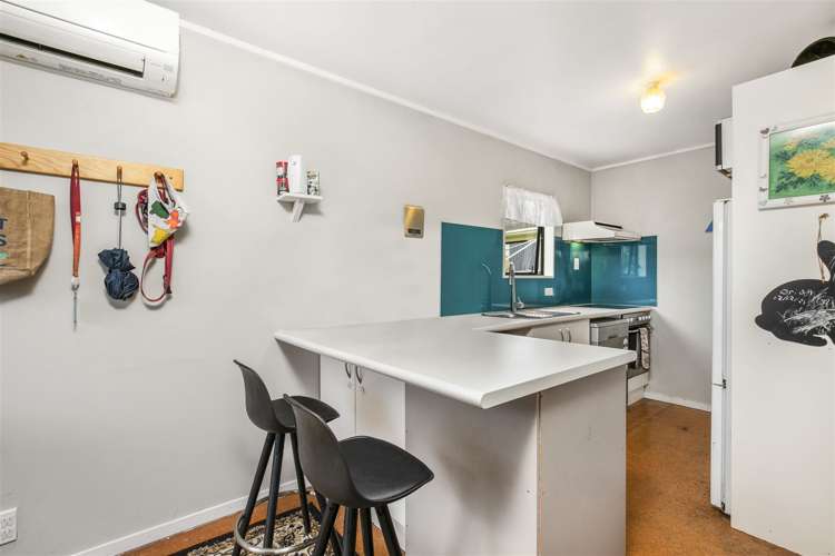 2/4 Pratt Street Papakura_4