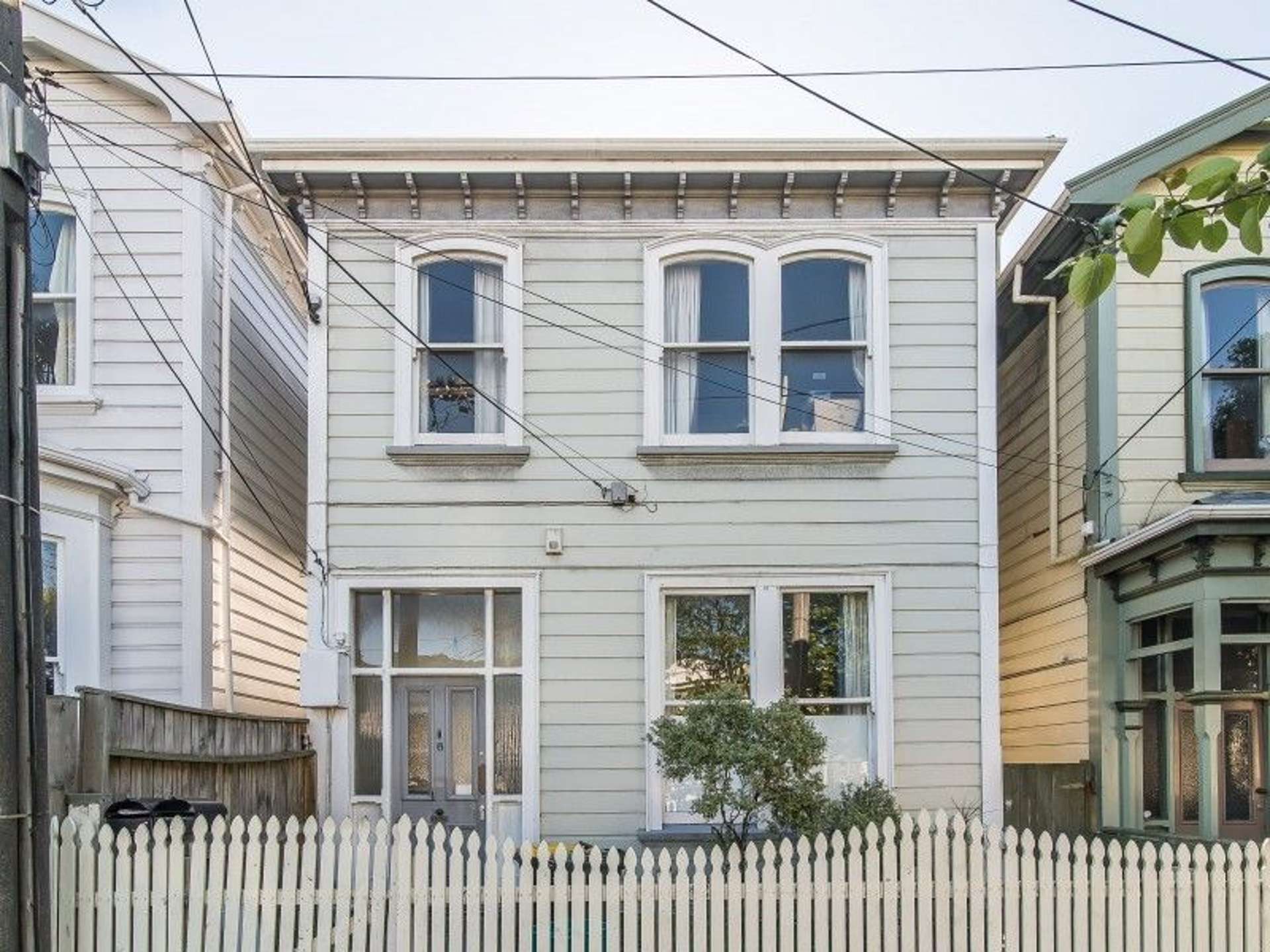 6 Russell Terrace Newtown_0